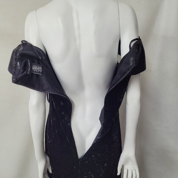 Cachet Dress Womens 14 Black‎ Stretch Velvet Off Shoulder Front Slit Formal Gown - Picture 8 of 12